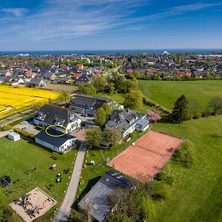 Hofhotel Kraehenberg Gromitz Ruang foto
