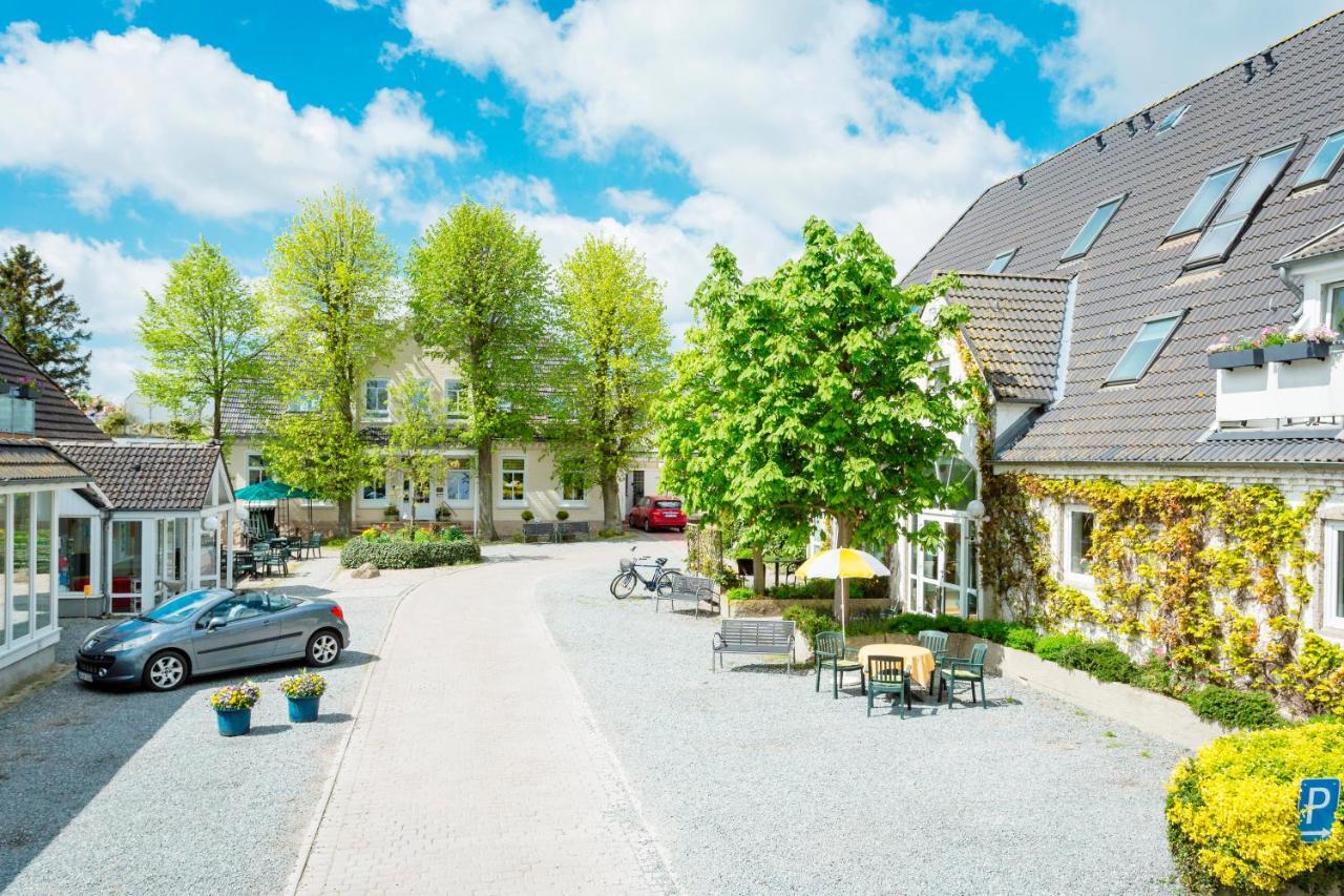 Hofhotel Kraehenberg Gromitz Bagian luar foto