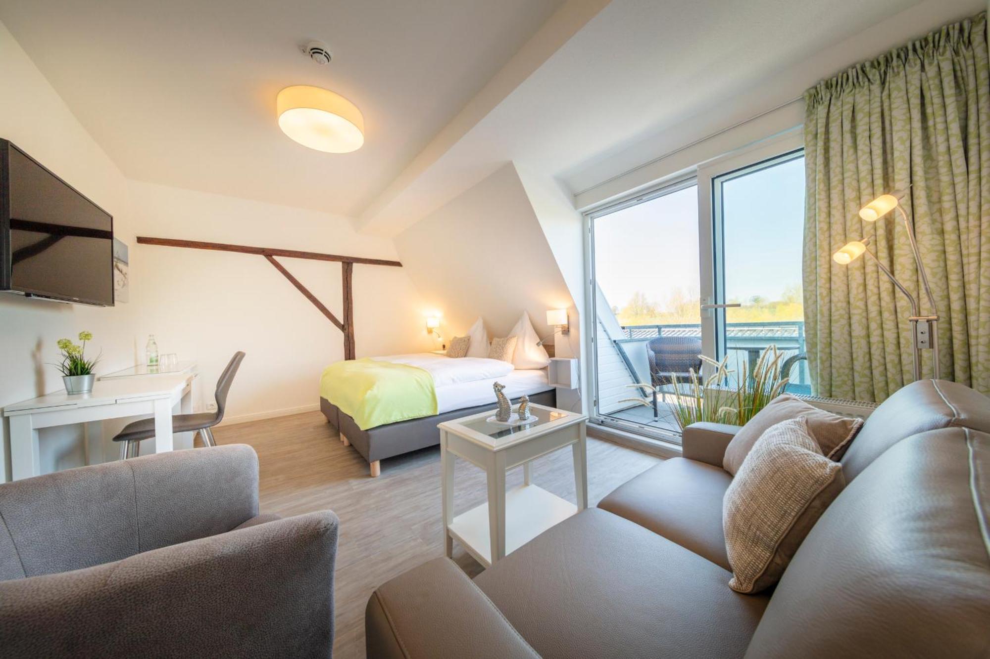 Hofhotel Kraehenberg Gromitz Ruang foto